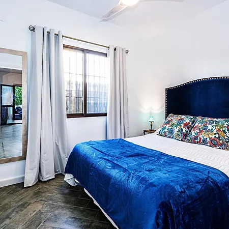 Pandora House Apartment *