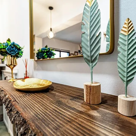 Pandora House Apartment *
